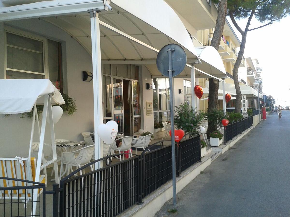 Hotel Lora ริมินี ภายนอก รูปภาพ